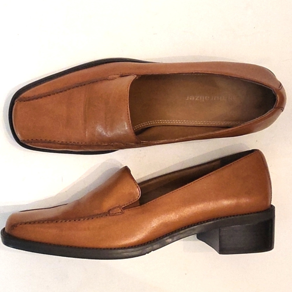 Naturalizer Chunky Heel Leather Loafer Camel